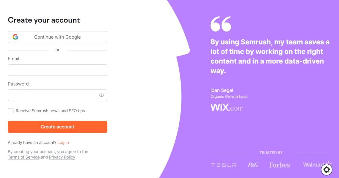 Customer satisfaction quote placed at Semrush sign-up form